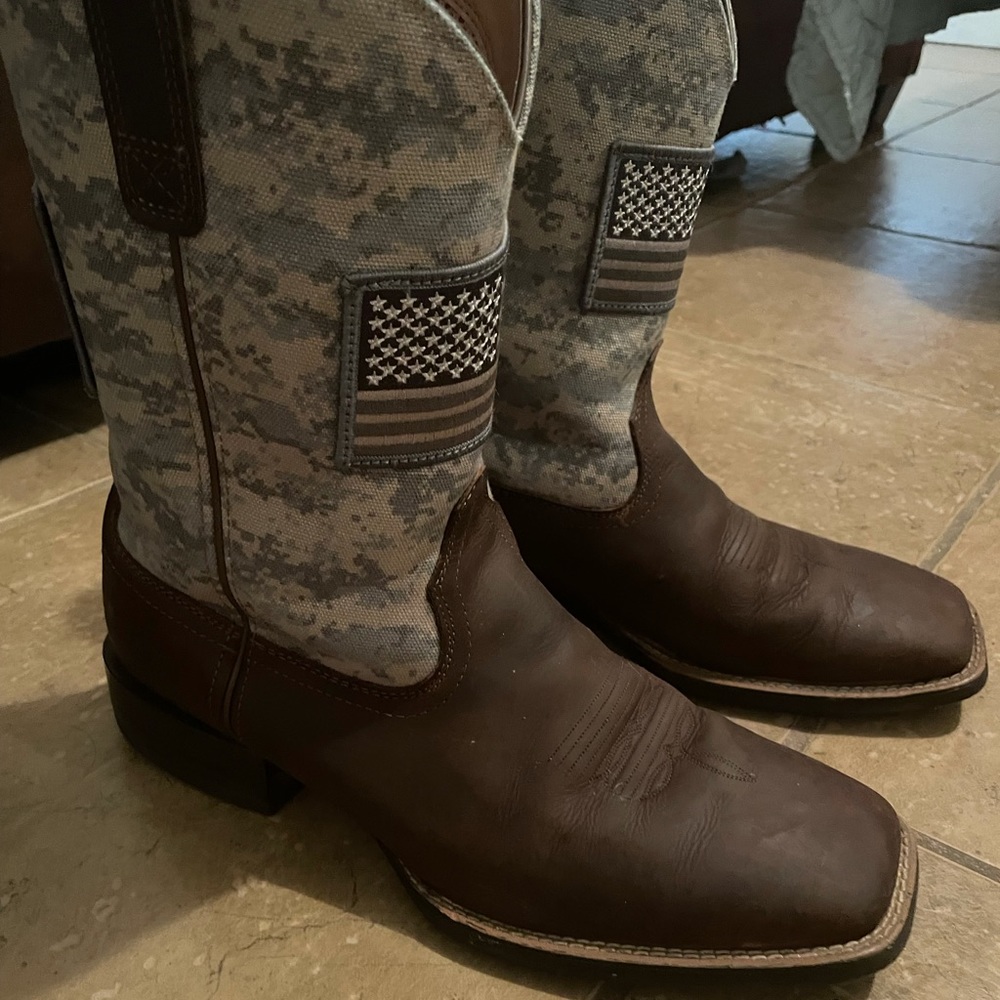 Men’s Ariat Boots. Size 13